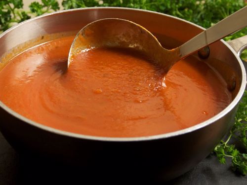 Picture of Broth-Based Marinara Sauce with Fresh Basil