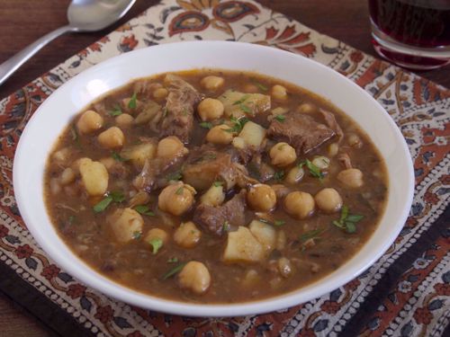 Picture of Frozen -- Middle Eastern Beef Stew with Chickpeas, Potatoes & Fresh Mint -- 22 oz