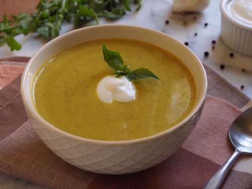 Picture of Frozen -- Curried Red Lentil Puree with Coconut Milk -- 22 oz